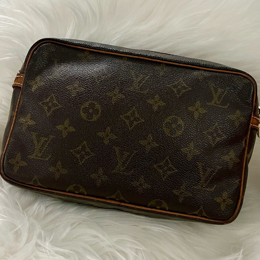 Authentic Louis Vuitton Monogram Compiegne 23 Clutch Bag - Picture 6 of 15